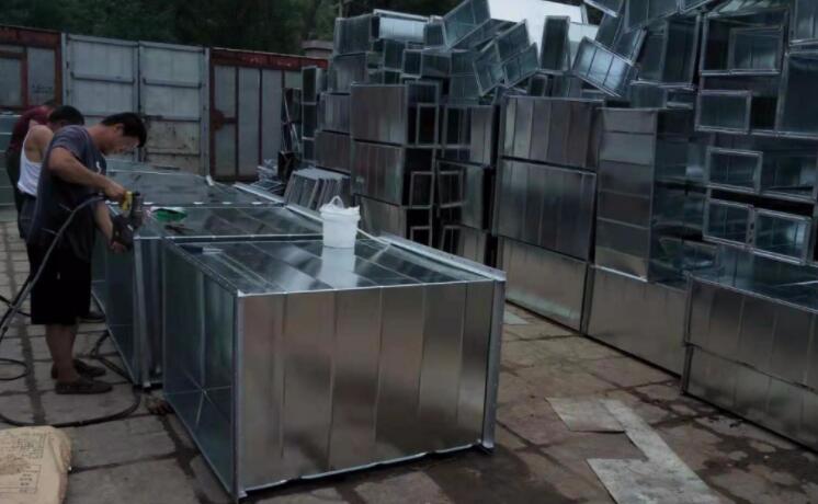 <a href='http://www.qdwxd.cn/p29917/pshow-299-756-7.html'><b>通风管道</b></a>加工